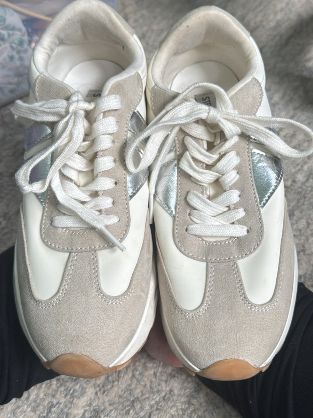 Women’s Cream & Silver Casual Lace-Up Sneakers